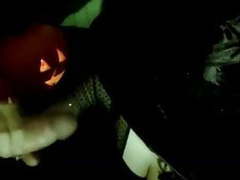 UhEbony presents: Halloween handjob