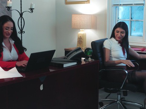 UhEbony presents: Big butt boss spreads legs to ride her coworker on the bed