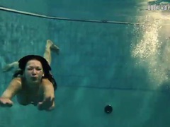 UhEbony presents: Underwater with bikini swimming girls
